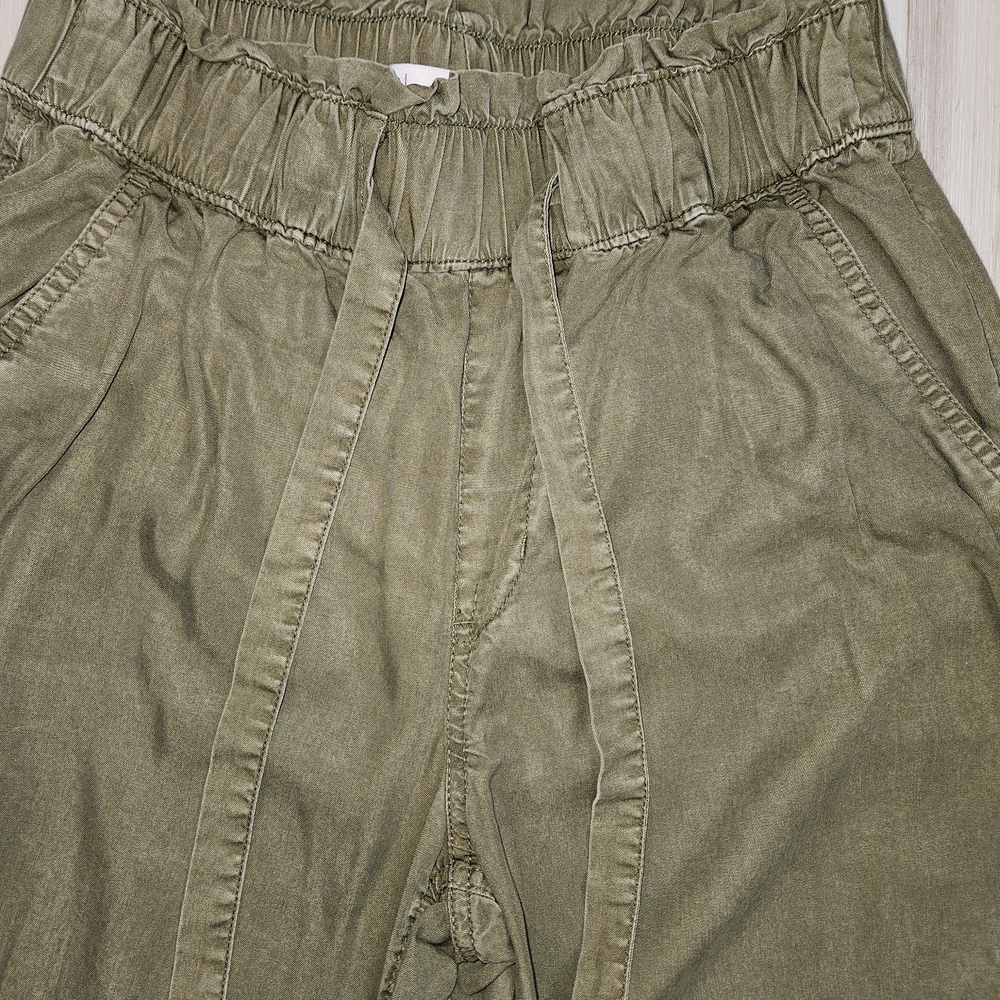 SO High Rise Jogger Pants Olive Green Smocked Waist  Women's Size Small - Picture 4 of 12